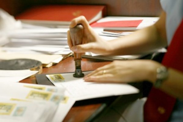 Poşta Română va suporta cheltuielile de privatizare, inclusiv cele cu consultantul internaţional specializat